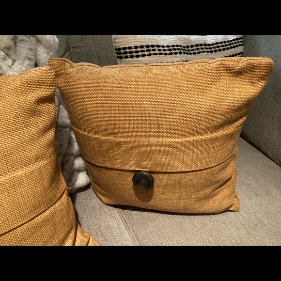 Set of 3 Pillows from Pier 1 in “New” condition - Picture 3 of 4